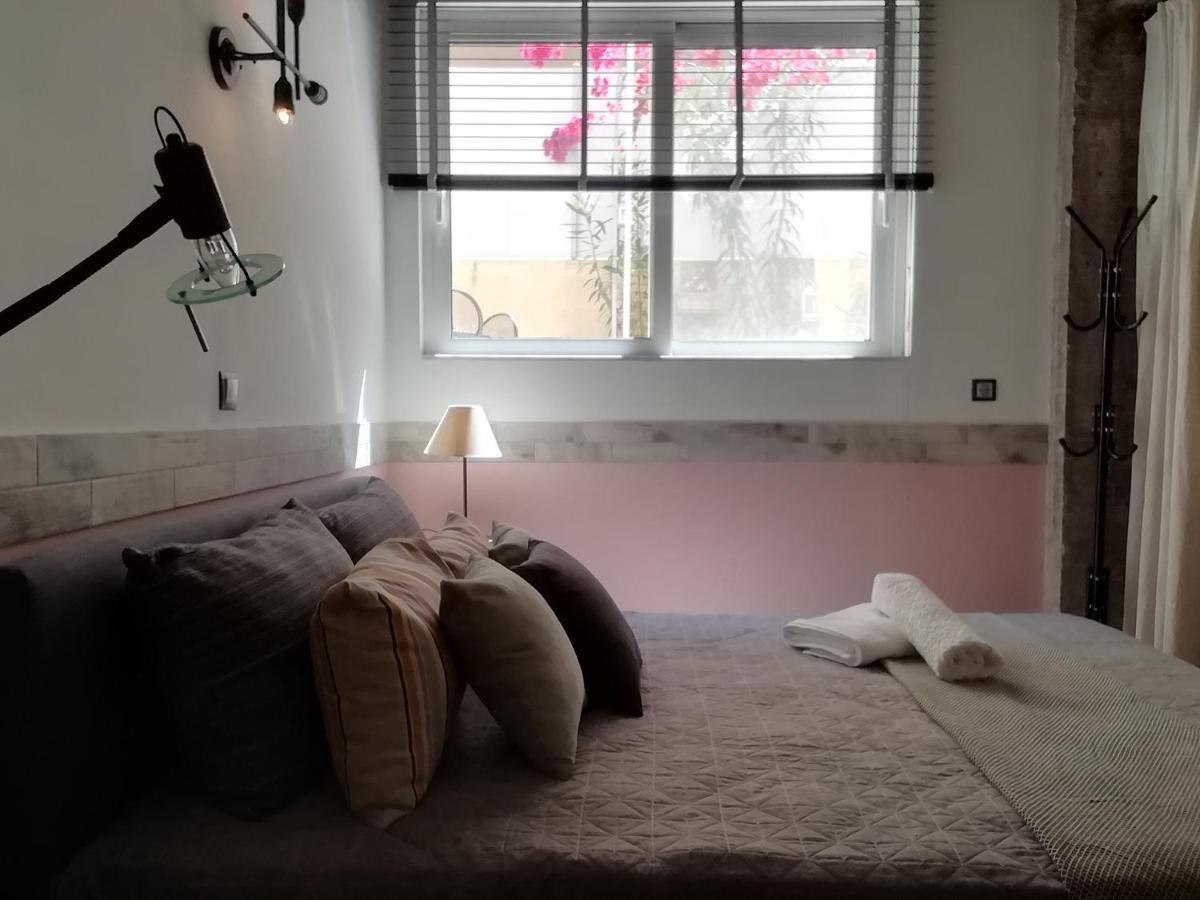 Apartment Amazing Semi-basement Art Easy Walk To Centre Nafplio