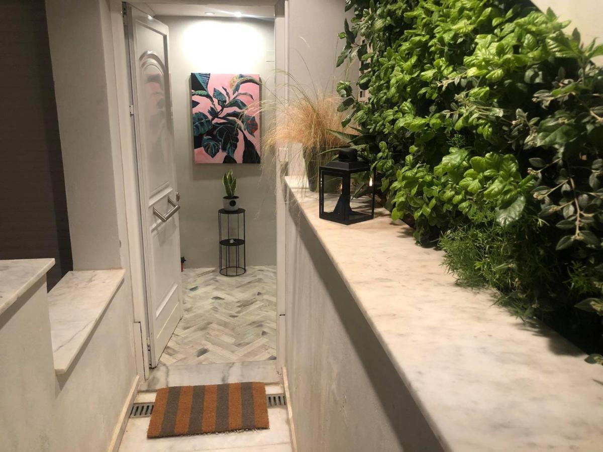 Amazing Semi-basement Art Easy Walk To Centre Apartment Nafplio