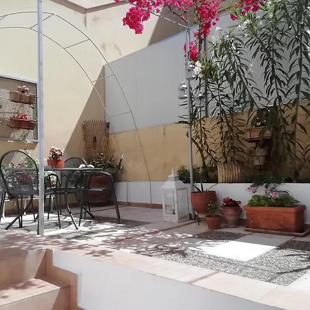 Amazing Semi-Basement Art Apartment Easy Walk To Nafplio Centre Buitenkant foto