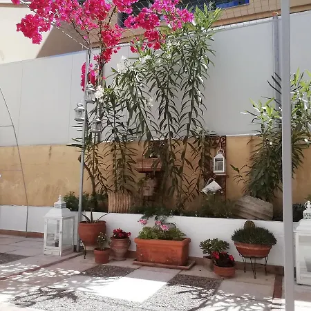 Amazing Semi-Basement Art Apartment Easy Walk To Nafplio Centre Buitenkant foto