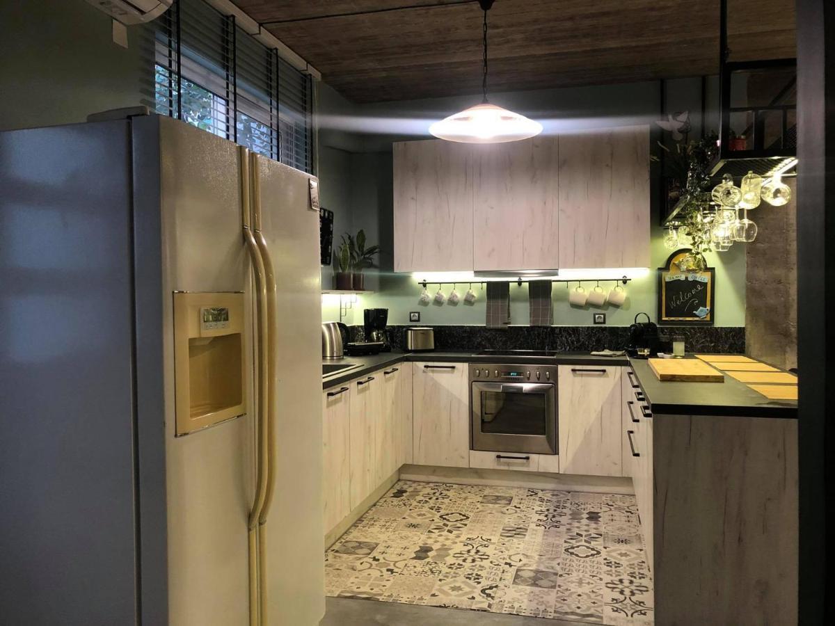 Appartement Amazing Semi-basement Art Easy Walk To Centre